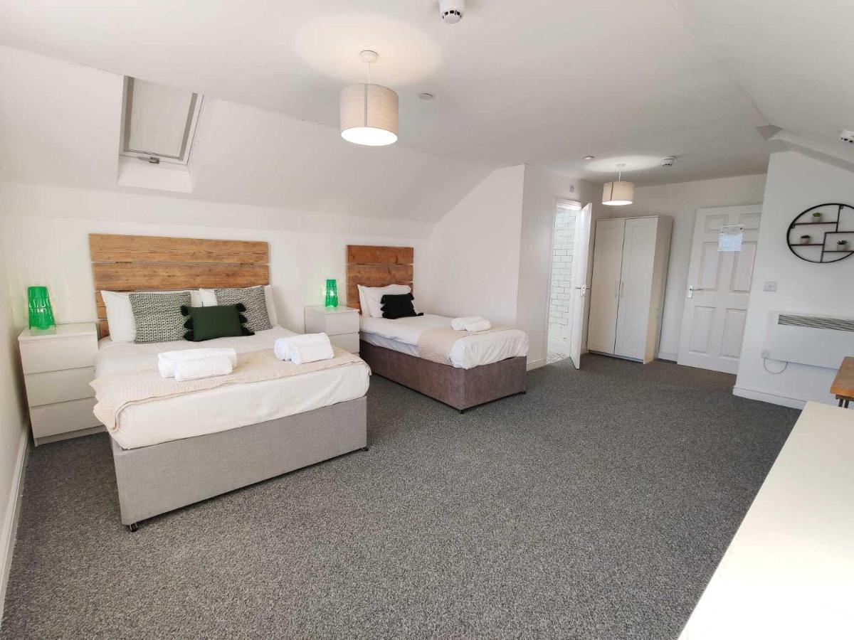 2 Ensuites, Garden, Smart Tv'S In All Rooms! Swansea Exterior foto